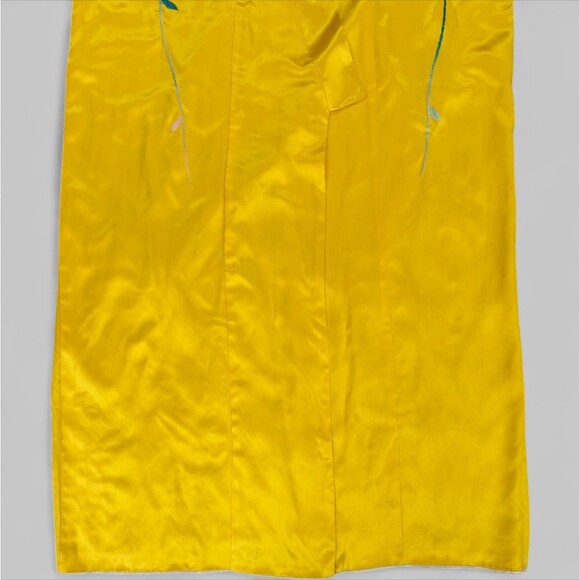 Vintage Japanese Kimono Yellow Gold Silk Satin Embroidered Peony Kosode Robe - Picture 11 of 15